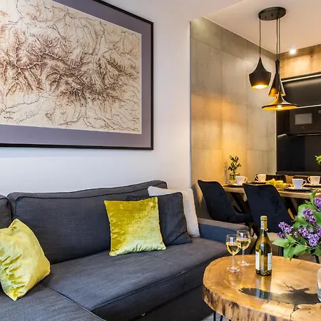 Royal - Basen&spa * ザコパネ