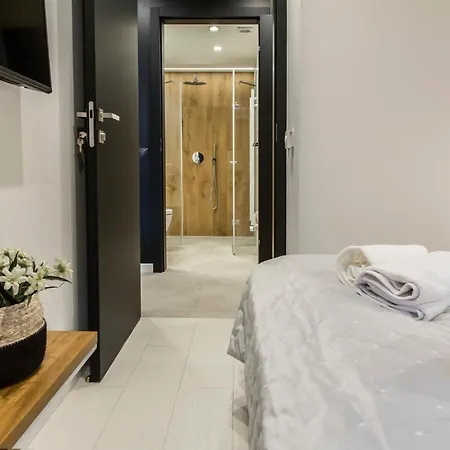 Royal - Basen&spa Apartment *