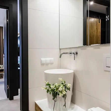 Royal - Basen&spa Apartment *